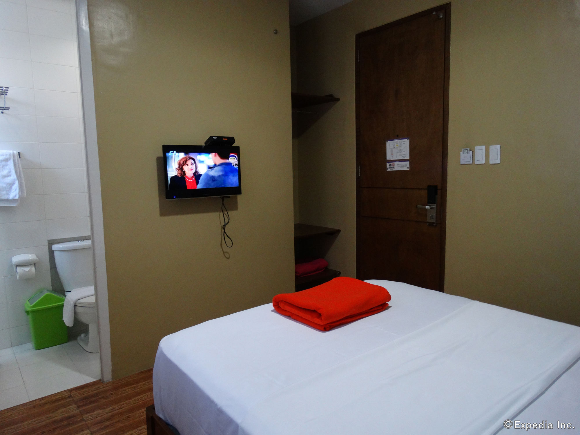 Purple Tree Bed & Breakfast Paranaque City Exterior photo